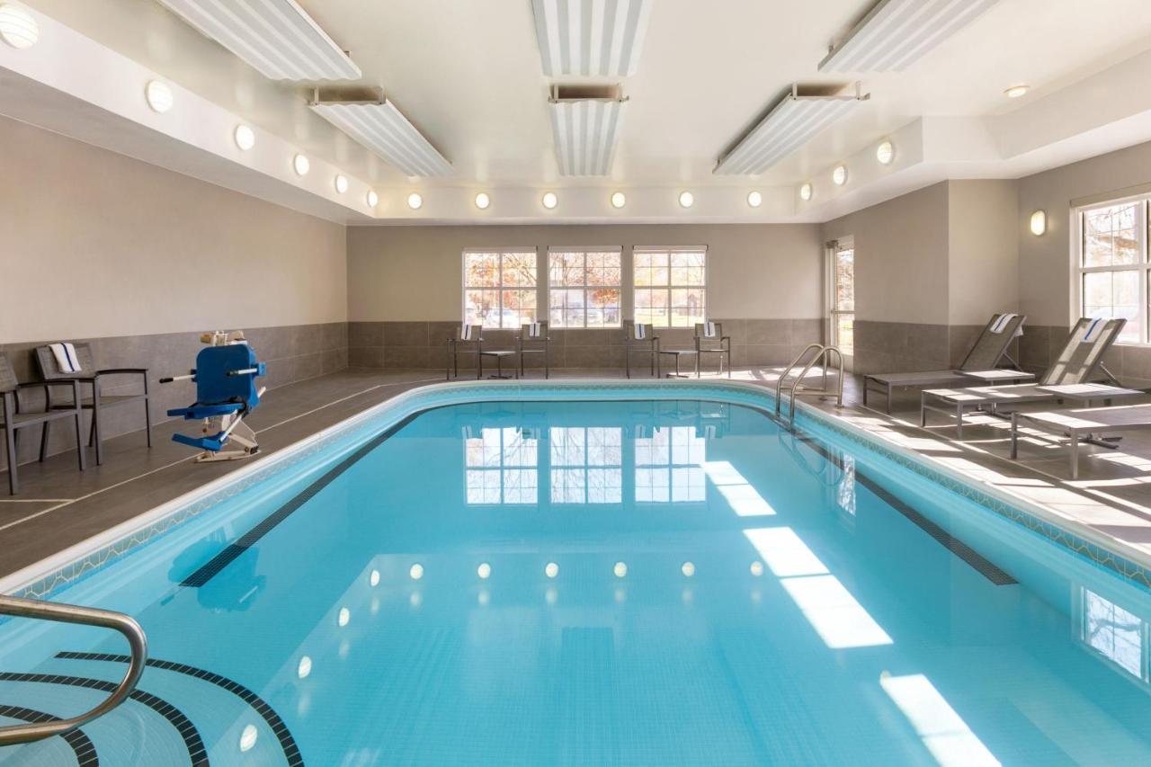 Residence Inn By Marriott West Springfield Εξωτερικό φωτογραφία