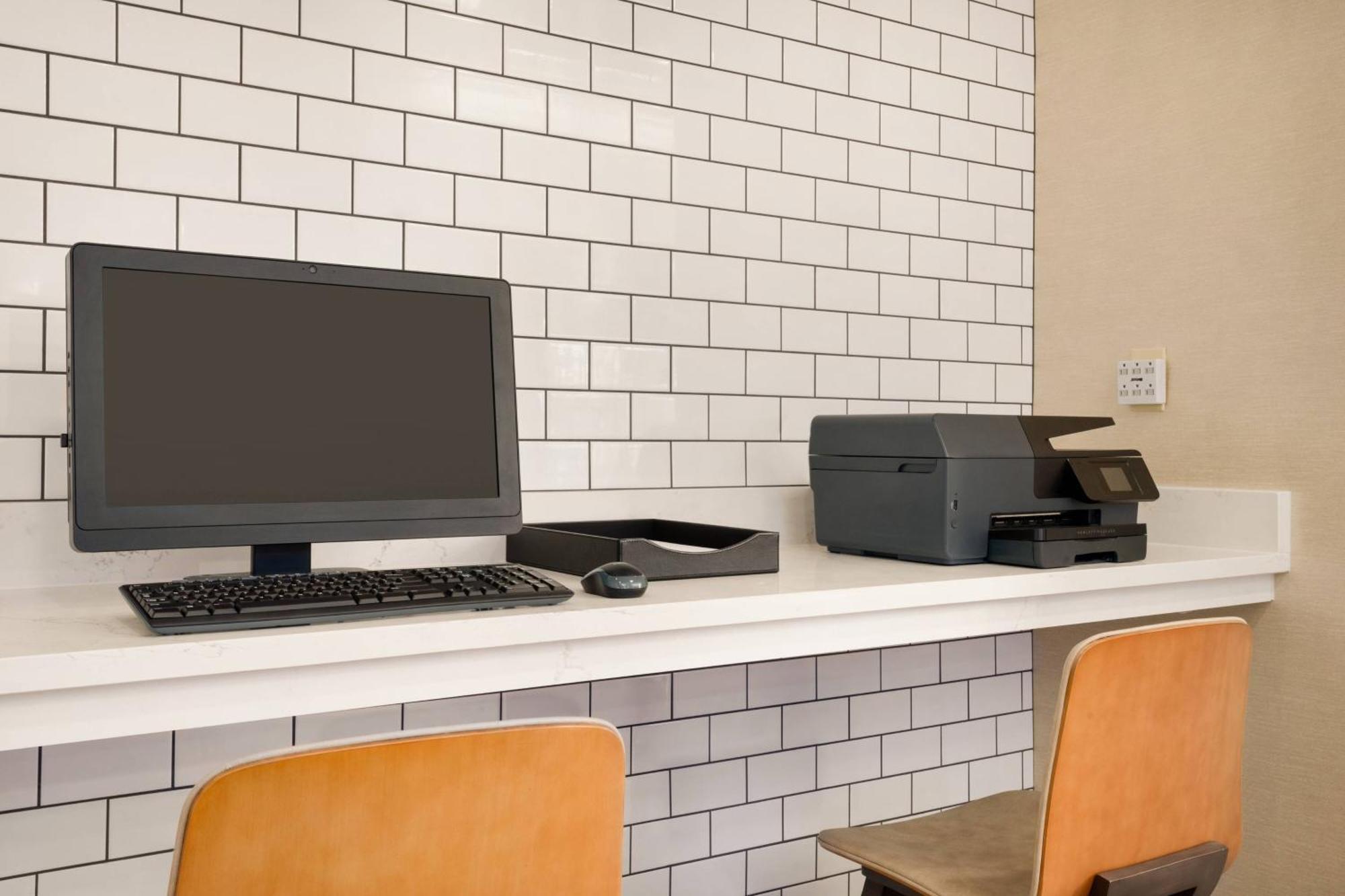 Residence Inn By Marriott West Springfield Εξωτερικό φωτογραφία